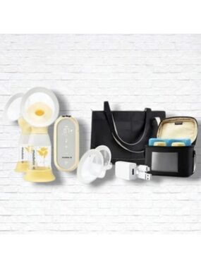 Medela Freestyle Flex Breast Pump With Carry Bag And Accessories